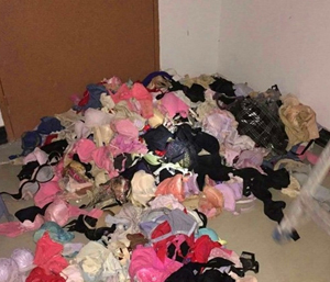 ��������ץ��һ͵����ɫħ ���2000���